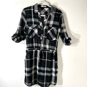 Grifflin Paris Shirt Dress Black Plaid Linen Blend